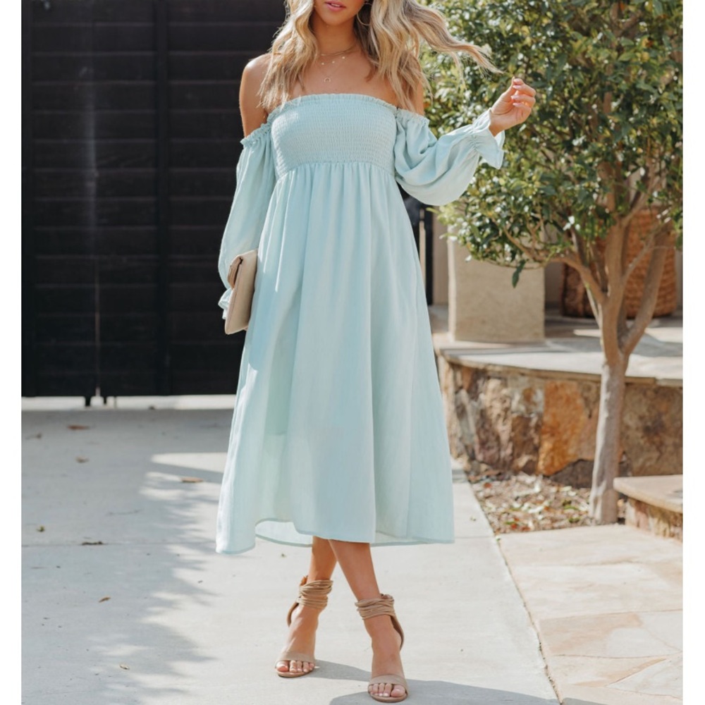 Vici Dolls - Yen Pocketed Off The Shoulder Smocked Midi Dress (Seafoam)